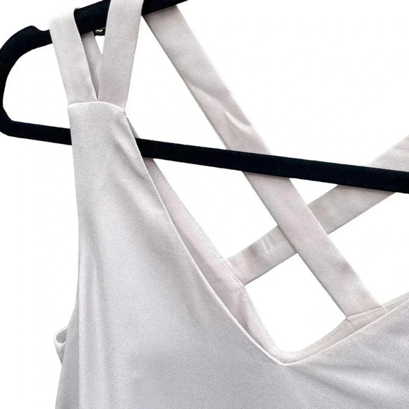 River Island Cream Sleeveless Blouse - Picture 2 of 7